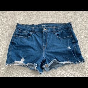 Old navy boyfriend shorts